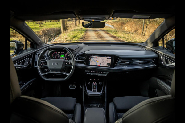 Audi Q4 e-tron 50 Quattro Launch S Competition 77 kWh | Adaptieve Cruise Control | Eerste eigenaar | SoH 91%