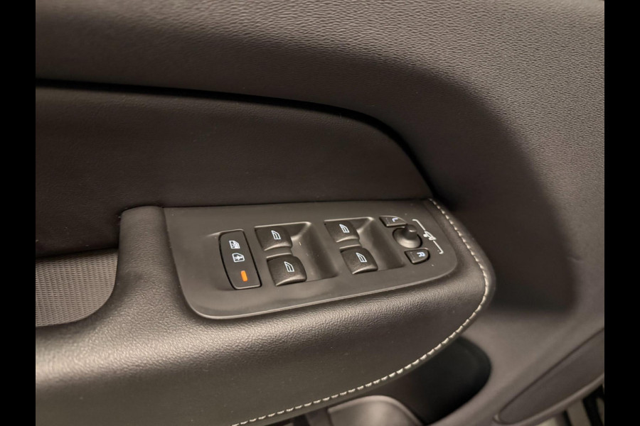 Volvo XC60 2.0 T8 455PK AWD R-DESIGN BLACK B&W/PANO/LEDER/H-UP/360CAM/STOEL-M+KOELING///