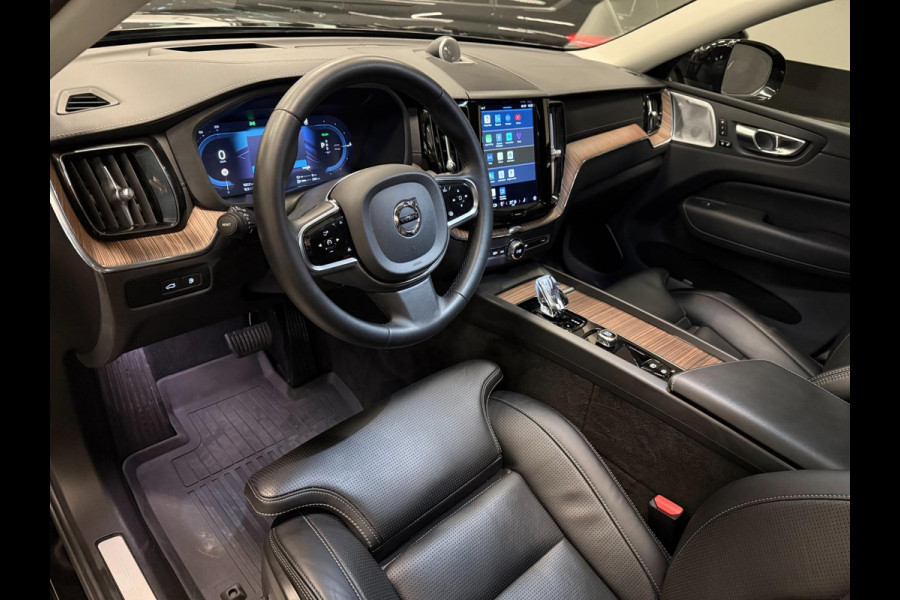 Volvo XC60 2.0 T8 455PK AWD R-DESIGN BLACK B&W/PANO/LEDER/H-UP/360CAM/STOEL-M+KOELING///