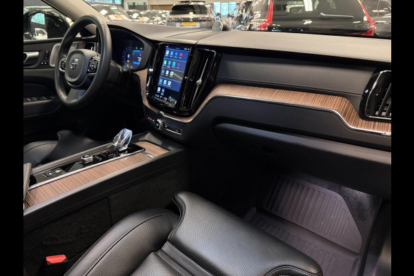 Volvo XC60 2.0 T8 455PK AWD R-DESIGN BLACK B&W/PANO/LEDER/H-UP/360CAM/STOEL-M+KOELING///