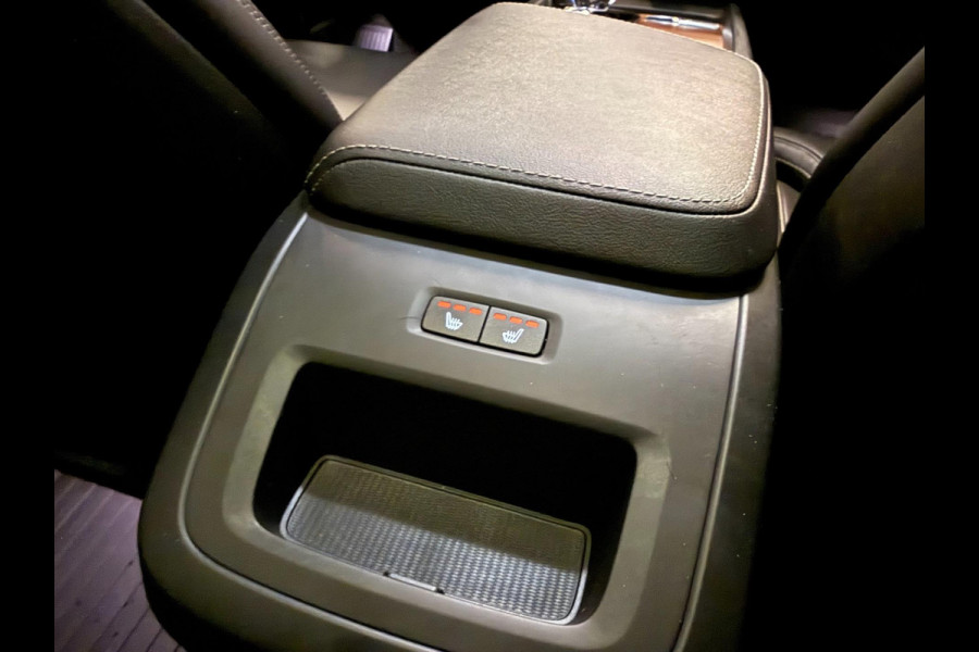 Volvo XC60 2.0 T8 455PK AWD R-DESIGN BLACK B&W/PANO/LEDER/H-UP/360CAM/STOEL-M+KOELING///