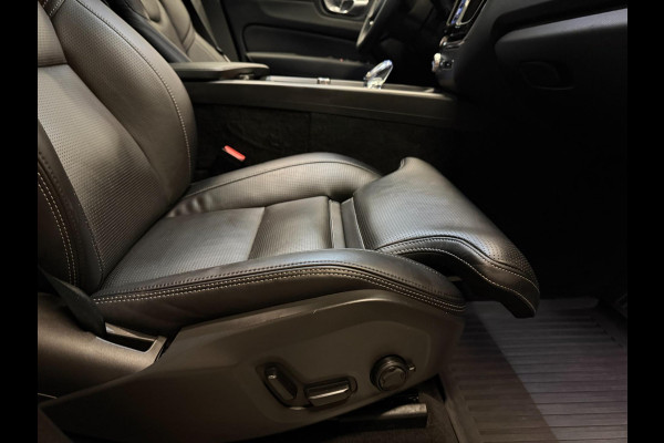 Volvo XC60 2.0 T8 455PK AWD R-DESIGN BLACK B&W/PANO/LEDER/H-UP/360CAM/STOEL-M+KOELING///