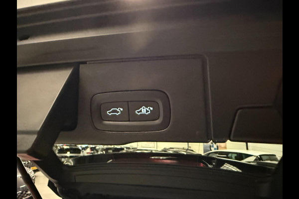 Volvo XC60 2.0 T8 455PK AWD R-DESIGN BLACK B&W/PANO/LEDER/H-UP/360CAM/STOEL-M+KOELING///