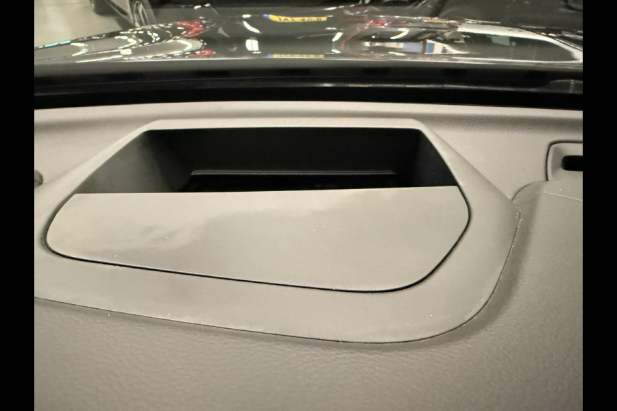 Volvo XC60 2.0 T8 455PK AWD R-DESIGN BLACK B&W/PANO/LEDER/H-UP/360CAM/STOEL-M+KOELING///