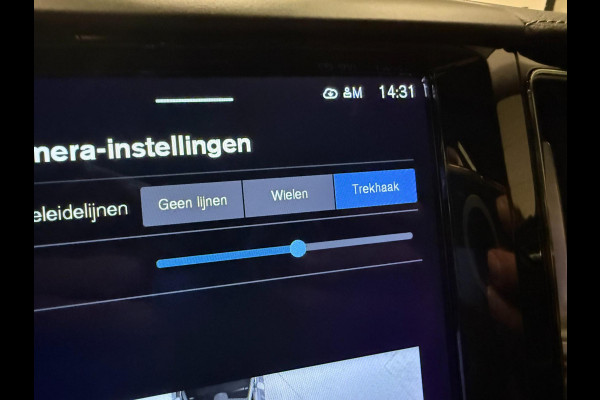 Volvo XC60 2.0 T8 455PK AWD R-DESIGN BLACK B&W/PANO/LEDER/H-UP/360CAM/STOEL-M+KOELING///