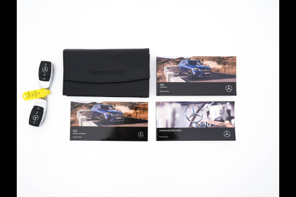 Mercedes-Benz Glb 200 d ( VAN ) Premium AMG-Sport-Pack Aut. *LEATHER-MICROFIBRE | FULL-LED | AMBIENT-LIGHT | WIDE-SCREEN-DIGICOCKPIT | HEATED-SPORTSEATS | KEYLESS | NAVI-FULLMAP | DAB+ | ECC | PDC | CRUISE | 19''ALU*
