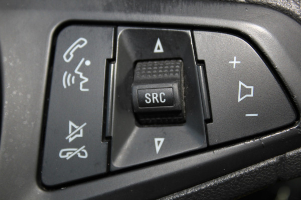 Opel KARL 1.0-75pk ecoFLEX Edition. Erg nette hoogzitter ! Slechts 59.000km ! Airco, parkeersensoren achter, cruise control, Bluetooth telefoonvoorbereidng, metallic lak etc.