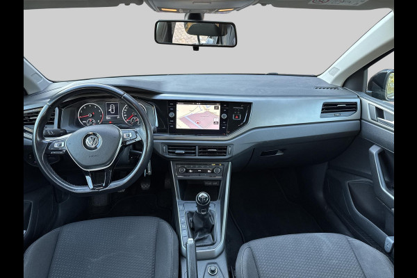 Volkswagen Polo 1.0 TSI Comfortline Business Parkeersensoren | Cruise control