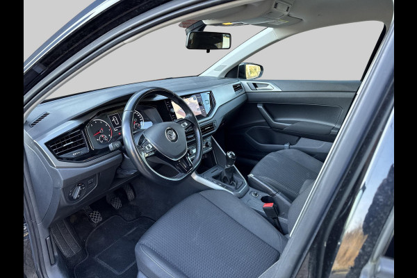 Volkswagen Polo 1.0 TSI Comfortline Business Parkeersensoren | Cruise control