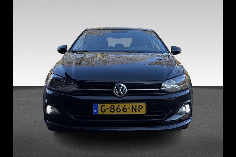 Volkswagen Polo 1.0 TSI Comfortline Business Parkeersensoren | Cruise control