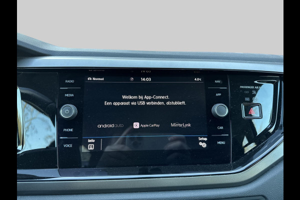 Volkswagen Polo 1.0 TSI Comfortline Business Parkeersensoren | Cruise control