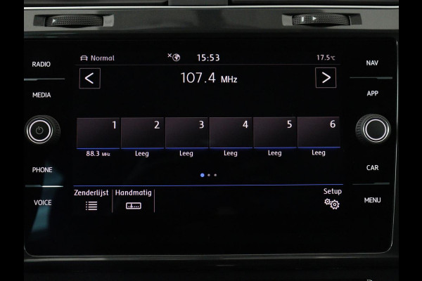 Volkswagen e-Golf E-DITION | Stoelverwarming | Warmtepomp | Carplay | Adaptive cruise | Virtual Cockpit | Navigatie | LED  Plus | Getint glas | Climate control