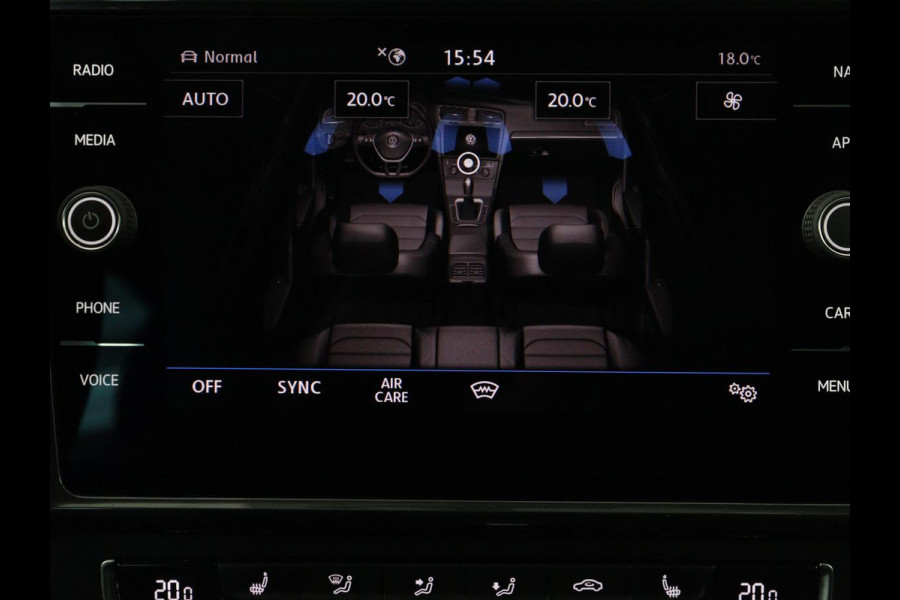 Volkswagen e-Golf E-DITION | Stoelverwarming | Warmtepomp | Carplay | Adaptive cruise | Virtual Cockpit | Navigatie | LED  Plus | Getint glas | Climate control