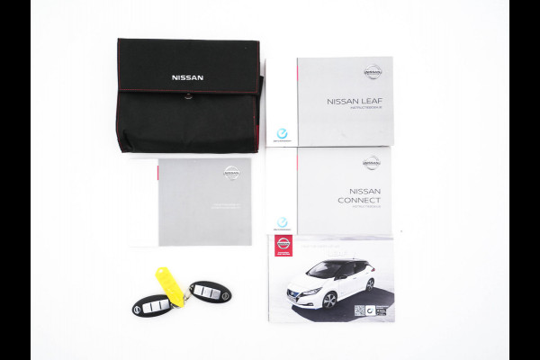 Nissan Leaf Tekna 40 kWh (SOH-83%) (INCL-BTW) *Aut.*LEATHER | FULL-LED | BOSE-AUDIO | TOPVIEW | DAB | KEYLESS | NAVI-FULLMAP | DAB | HEATED-COMFORTSEATS | PRIVACY-GLASS | ADAPTIVE-CRUISE | 17''ALU*