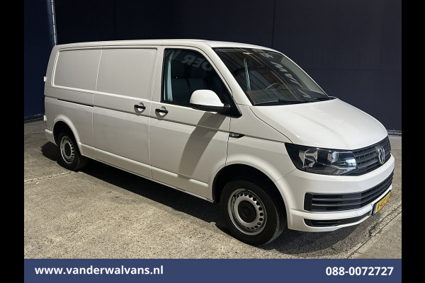 Volkswagen Transporter 2.0 TDI L2H1 Euro6 Airco | Camera | Apple Carplay | Trekhaak | Cruisecontrol Android Auto, Bijrijdersbank