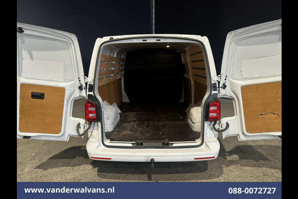 Volkswagen Transporter 2.0 TDI L2H1 Euro6 Airco | Camera | Apple Carplay | Trekhaak | Cruisecontrol Android Auto, Bijrijdersbank