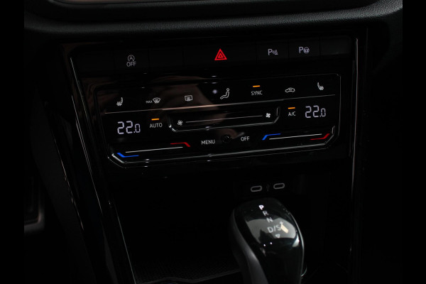 Volkswagen T-Roc 1.5 TSI 150pk DSG R-Line Edition | Navigatie | Apple Carplay/Android Auto | Electrische te openen kofferbak | Camera | Keyless start | Led | Dab | Adaptive Cruise Control