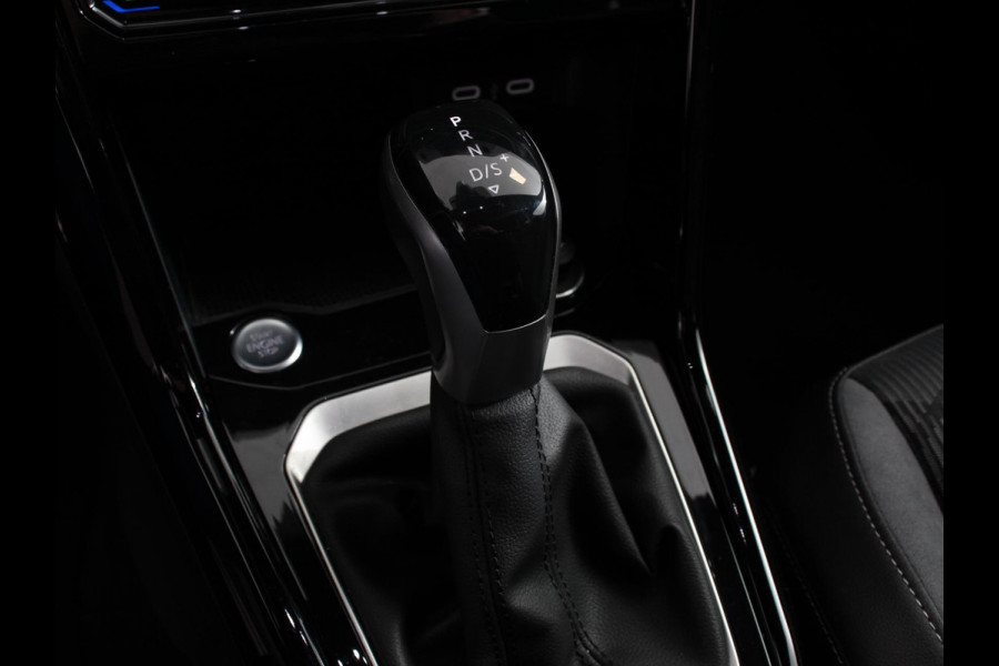 Volkswagen T-Roc 1.5 TSI 150pk DSG R-Line Edition | Navigatie | Apple Carplay/Android Auto | Electrische te openen kofferbak | Camera | Keyless start | Led | Dab | Adaptive Cruise Control