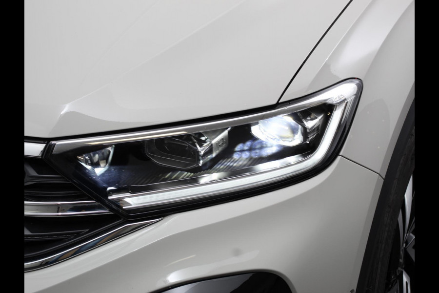 Volkswagen T-Roc 1.5 TSI 150pk DSG R-Line Edition | Navigatie | Apple Carplay/Android Auto | Electrische te openen kofferbak | Camera | Keyless start | Led | Dab | Adaptive Cruise Control