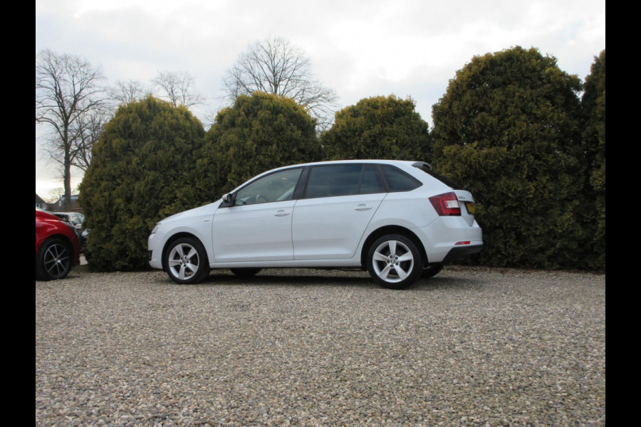 Škoda Rapid Spaceback 1.0 TSI Clever*Navi*Cruise*Pdc*