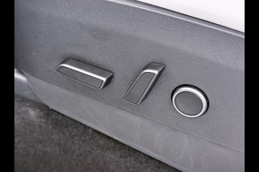 Tesla Model Y Long Range AWD 514pk SOH 85% Warmtepomp 20" Lmv Ivoor Leer Panoramadak Matrix-LED Autopilot Elektr.Stuur+Stoel+Verwarmd Navi Ecc Camera's Elektr.AchterKlep Parkeer Assistent Sentry-Mode Privacyglas Bluetooth Dodehoek detector Connected services Origineel Nederlandse Auto Batterij en Motorgarantie tot 23-12-2029/192.000km