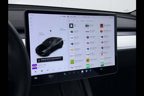 Tesla Model Y Long Range AWD 514pk SOH 85% Warmtepomp 20" Lmv Ivoor Leer Panoramadak Matrix-LED Autopilot Elektr.Stuur+Stoel+Verwarmd Navi Ecc Camera's Elektr.AchterKlep Parkeer Assistent Sentry-Mode Privacyglas Bluetooth Dodehoek detector Connected services Origineel Nederlandse Auto Batterij en Motorgarantie tot 23-12-2029/192.000km