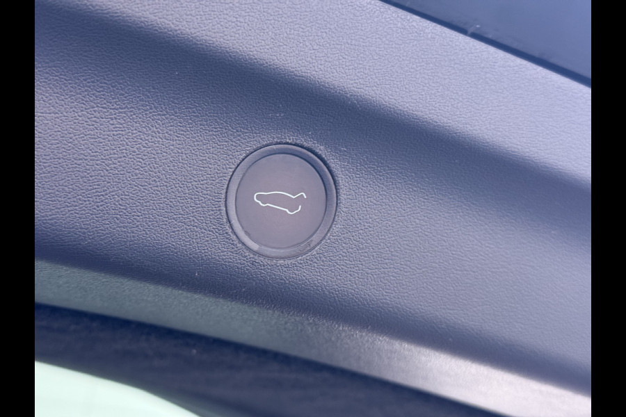 Tesla Model Y Long Range AWD 514pk SOH 85% Warmtepomp 20" Lmv Ivoor Leer Panoramadak Matrix-LED Autopilot Elektr.Stuur+Stoel+Verwarmd Navi Ecc Camera's Elektr.AchterKlep Parkeer Assistent Sentry-Mode Privacyglas Bluetooth Dodehoek detector Connected services Origineel Nederlandse Auto Batterij en Motorgarantie tot 23-12-2029/192.000km