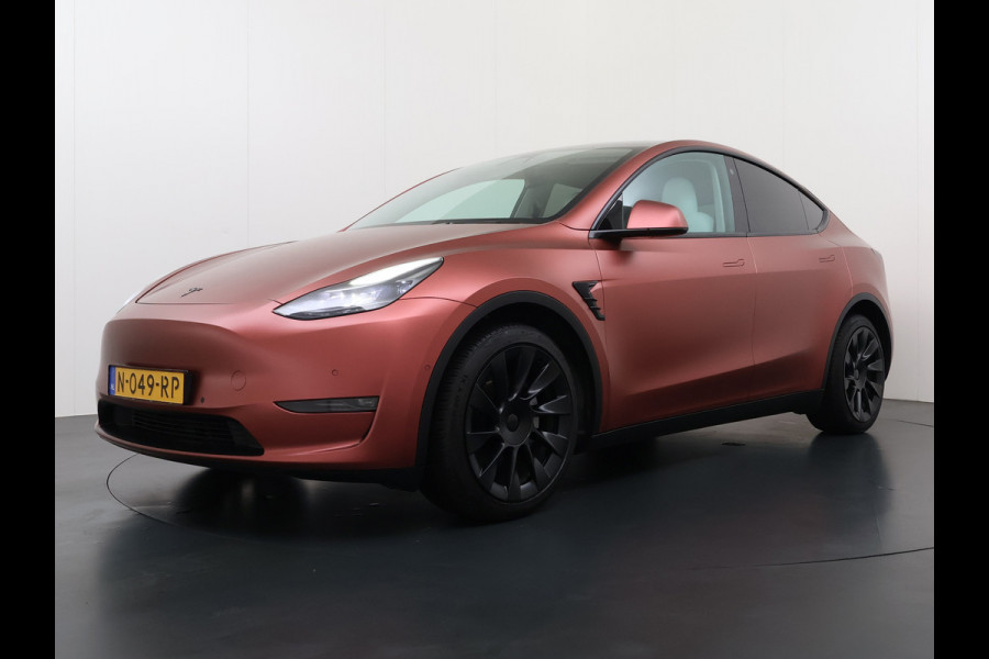 Tesla Model Y Long Range AWD 514pk SOH 85% Warmtepomp 20" Lmv Ivoor Leer Panoramadak Matrix-LED Autopilot Elektr.Stuur+Stoel+Verwarmd Navi Ecc Camera's Elektr.AchterKlep Parkeer Assistent Sentry-Mode Privacyglas Bluetooth Dodehoek detector Connected services Origineel Nederlandse Auto Batterij en Motorgarantie tot 23-12-2029/192.000km
