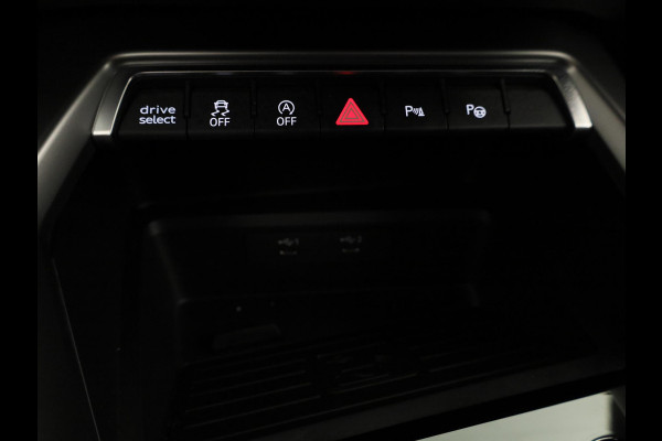 Audi A3 Limousine 30 TFSI Business edition 110pk | Navigatie | Climatronic | Parkeersensoren voor en achter | Matrix koplampen