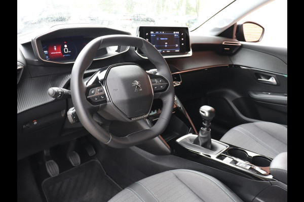 Peugeot 208 1.2 PureTech 101pk Allure Pack | Navigatie | Apple Carplay/Android Auto | Climate Control | Digitale Cockpit | Parkeer sensoren | Verwarmde voorstoelen