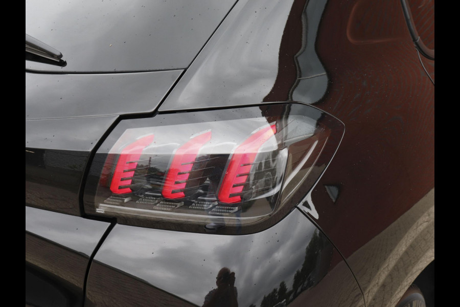 Peugeot 208 1.2 PureTech 101pk Allure Pack | Navigatie | Apple Carplay/Android Auto | Climate Control | Digitale Cockpit | Parkeer sensoren | Verwarmde voorstoelen