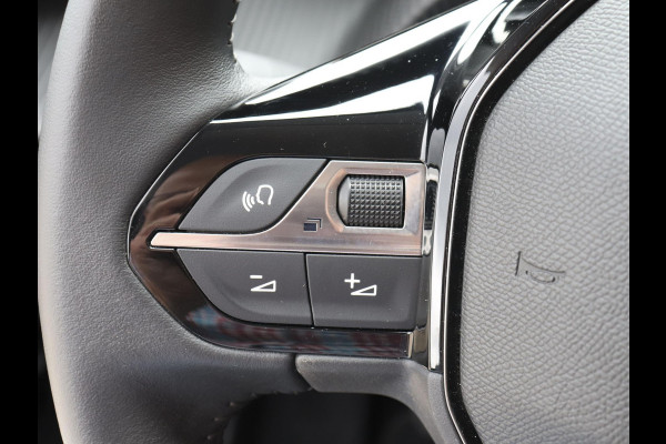 Peugeot 208 1.2 PureTech 101pk Allure Pack | Navigatie | Apple Carplay/Android Auto | Climate Control | Digitale Cockpit | Parkeer sensoren | Verwarmde voorstoelen