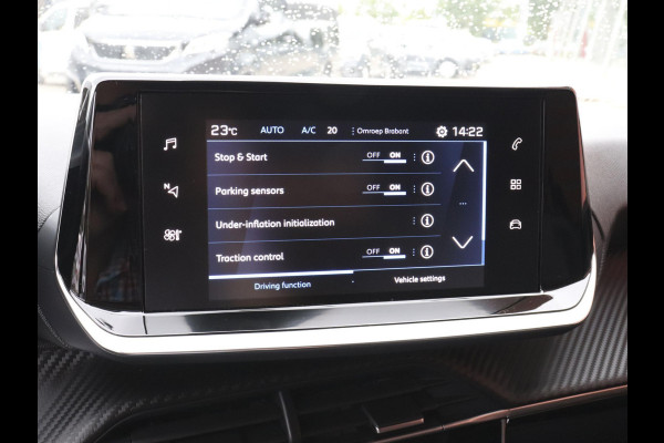 Peugeot 208 1.2 PureTech 101pk Allure Pack | Navigatie | Apple Carplay/Android Auto | Climate Control | Digitale Cockpit | Parkeer sensoren | Verwarmde voorstoelen