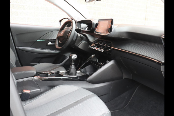 Peugeot 208 1.2 PureTech 101pk Allure Pack | Navigatie | Apple Carplay/Android Auto | Climate Control | Digitale Cockpit | Parkeer sensoren | Verwarmde voorstoelen