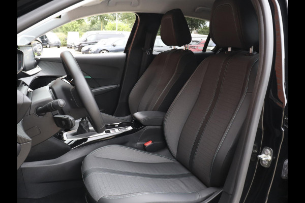 Peugeot 208 1.2 PureTech 101pk Allure Pack | Navigatie | Apple Carplay/Android Auto | Climate Control | Digitale Cockpit | Parkeer sensoren | Verwarmde voorstoelen