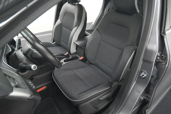 Renault Captur TCe 100 Intens | Trekhaak | Camera | Navigatie | Parkeersensoren