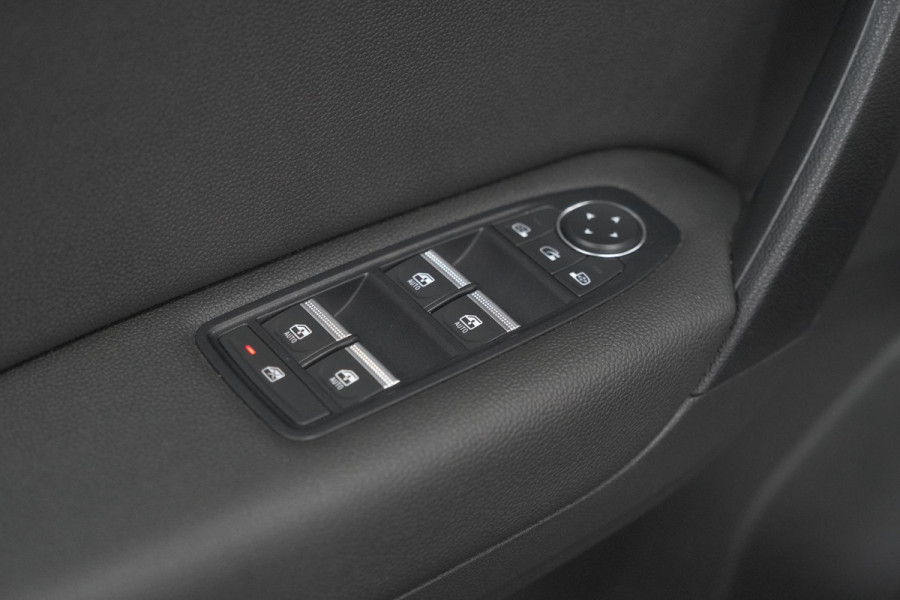 Renault Captur TCe 100 Intens | Trekhaak | Camera | Navigatie | Parkeersensoren