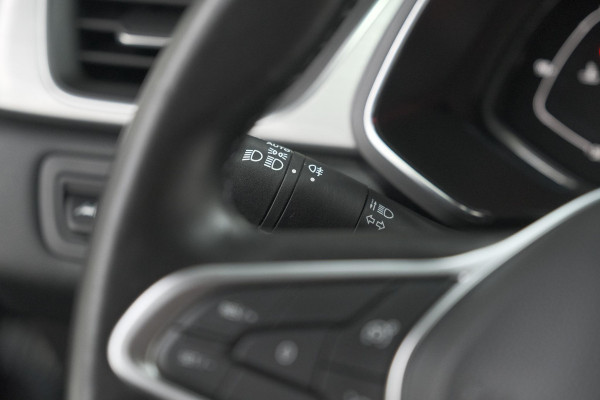 Renault Captur TCe 100 Intens | Trekhaak | Camera | Navigatie | Parkeersensoren