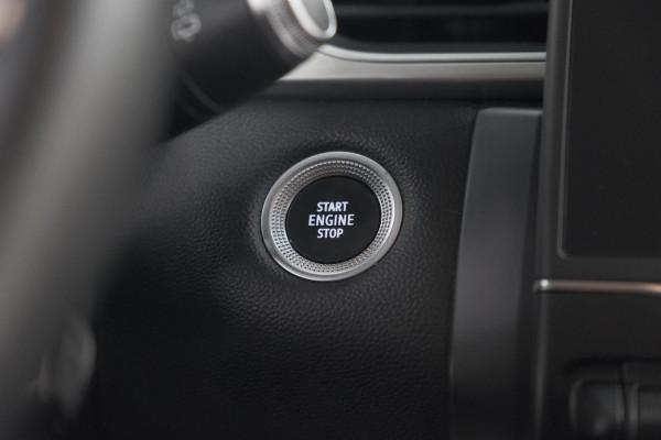 Renault Captur TCe 100 Intens | Trekhaak | Camera | Navigatie | Parkeersensoren