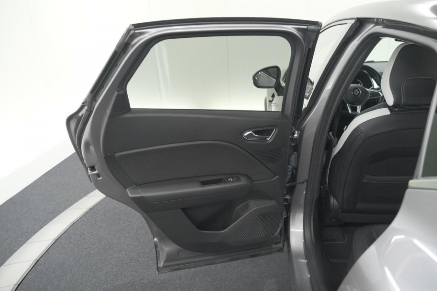 Renault Captur TCe 100 Intens | Trekhaak | Camera | Navigatie | Parkeersensoren