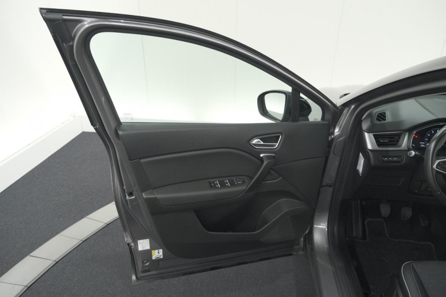 Renault Captur TCe 100 Intens | Trekhaak | Camera | Navigatie | Parkeersensoren