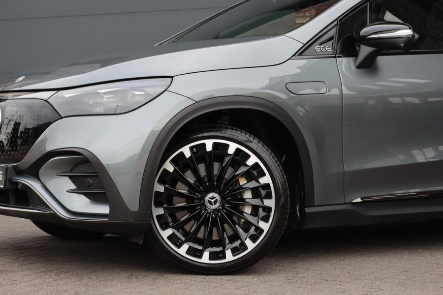 Mercedes-Benz EQE SUV 500 4Matic AMG Line 96 kWh | Hyperscreen | Airmatic | Achterasbesturing | Distronic+ | Stoelventilatie | Trekhaak | Burmester | Memory | HUD | Warmtepomp |