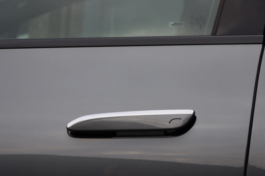 Mercedes-Benz EQE SUV 500 4Matic AMG Line 96 kWh | Hyperscreen | Airmatic | Achterasbesturing | Distronic+ | Stoelventilatie | Trekhaak | Burmester | Memory | HUD | Warmtepomp |