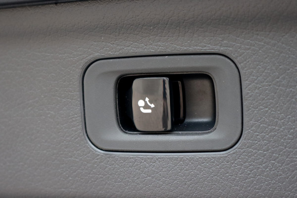 Mercedes-Benz EQE SUV 500 4Matic AMG Line 96 kWh | Hyperscreen | Airmatic | Achterasbesturing | Distronic+ | Stoelventilatie | Trekhaak | Burmester | Memory | HUD | Warmtepomp |