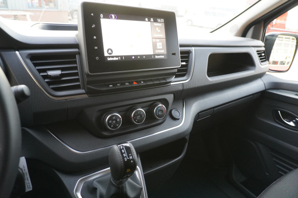 Renault Trafic 2.0 Blue dCi EDC 170PK L2H1 Red Edition Dubbelcabine Automaat Nr.V014 |  Climate | Navi | Camera |Schuifdeur L/R