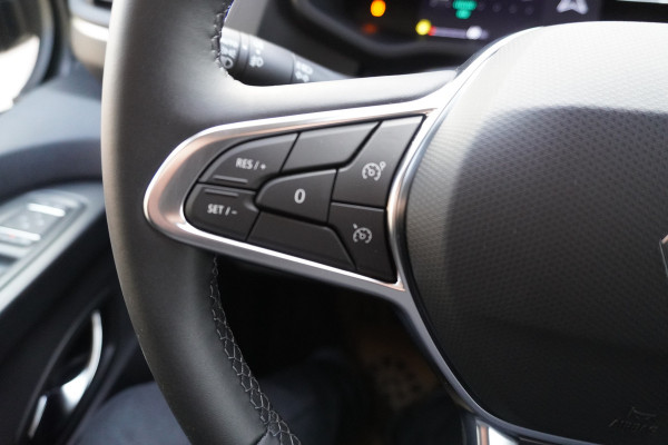 Renault Trafic 2.0 Bleu dCi EDC 170PK L2H1 Red Edition DubbelCabine Automaat Nr. V025 |  Climate | Navi | Camera | Schuifdeur L/R