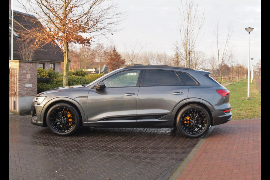 Audi e-tron 55 quattro S edition 95 kWh | SOH 98% | Panoramadak | Sfeerverlichting | 360 Camera | Apple Carplay |