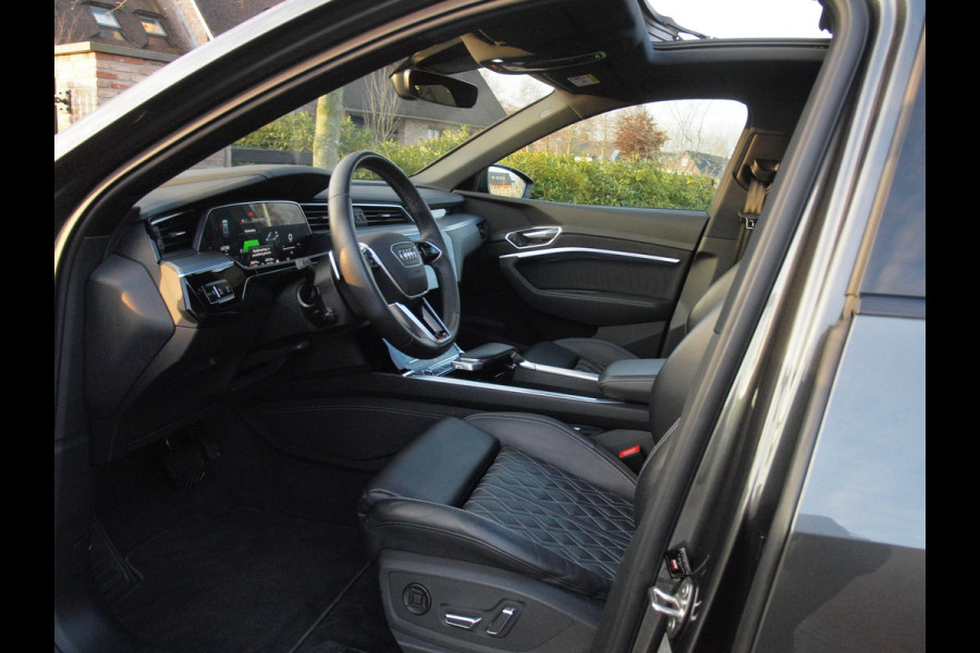 Audi e-tron 55 quattro S edition 95 kWh | SOH 98% | Panoramadak | Sfeerverlichting | 360 Camera | Apple Carplay |