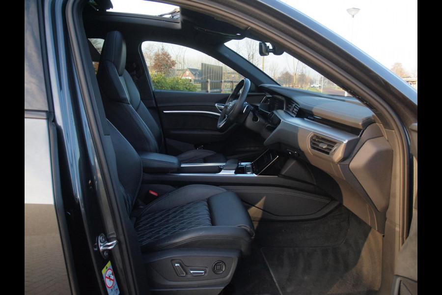 Audi e-tron 55 quattro S edition 95 kWh | SOH 98% | Panoramadak | Sfeerverlichting | 360 Camera | Apple Carplay |