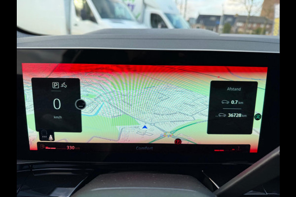 Renault Austral TCe 160 EDC iconic Head up / Elektr bed. stoel / LM velgen / Elektr klep / 360 camera